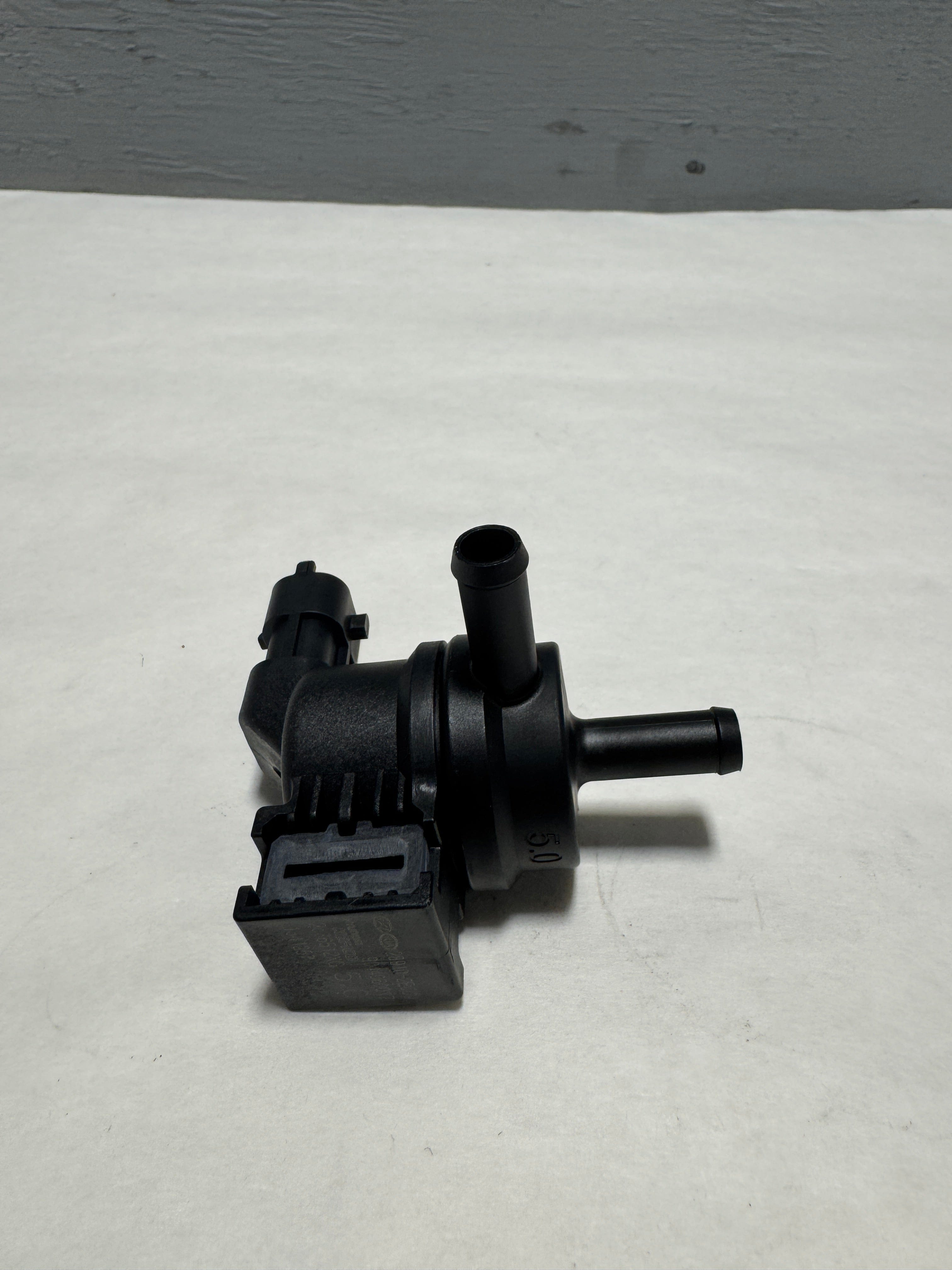 2015-2019 Kia Forte or Soul 2.0 Vapor Canister Purge Control Valve OEM