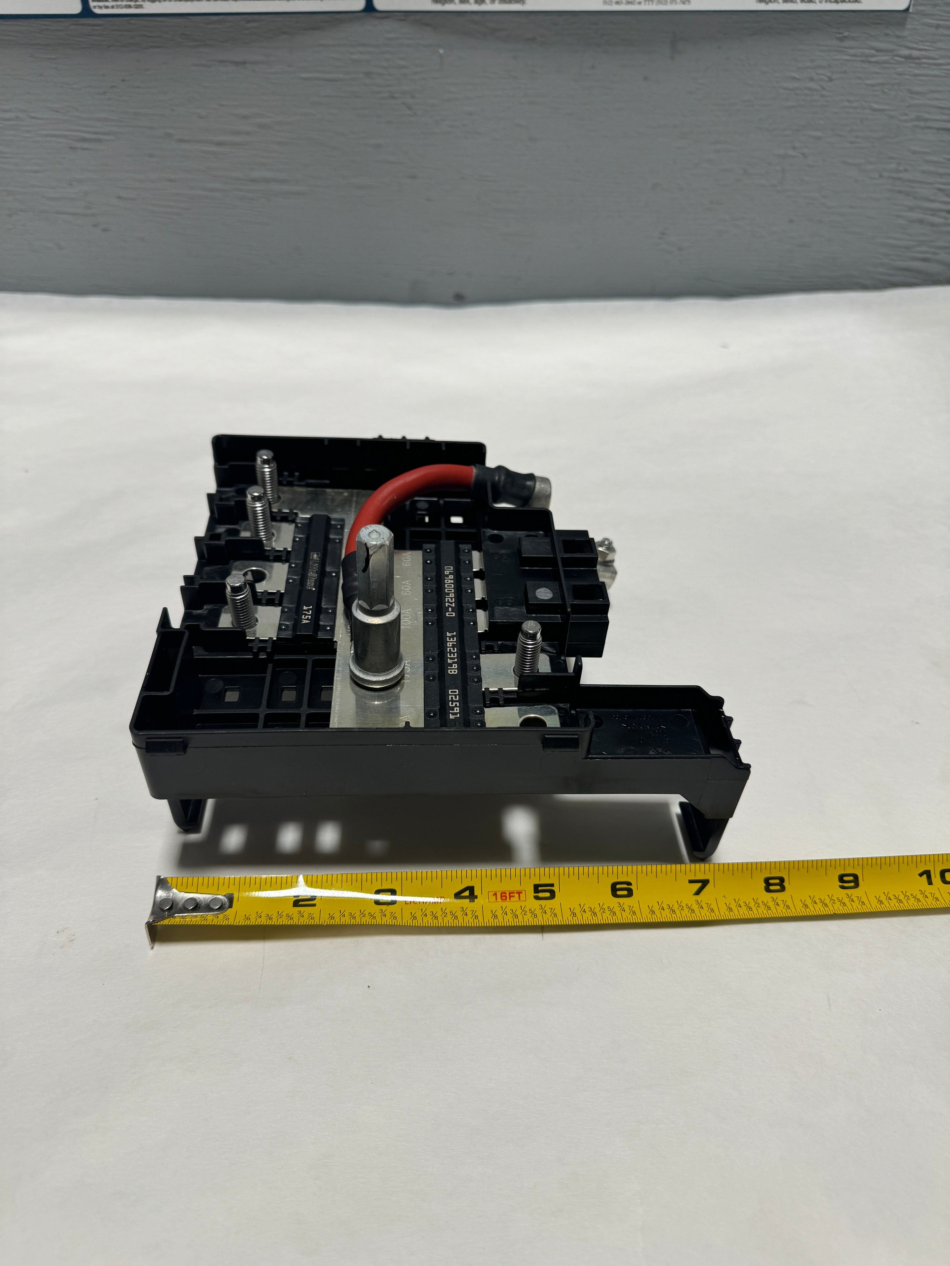 2017-2019 Sierra Silverado 1500 Battery Fusible Link Circuit Breaker OEM New
