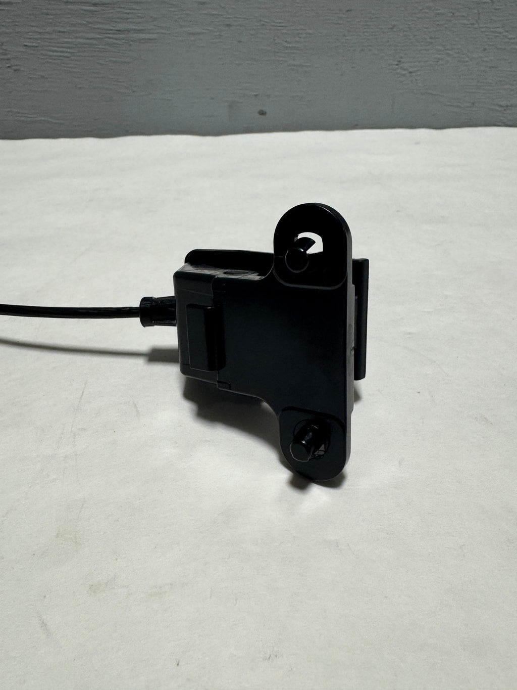 2019-2023 Jeep Cherokee Hood Release Handle With Cable OEM