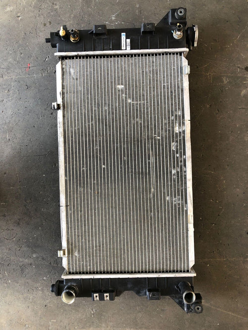 1996 - 2000 DODGE CARAVAN Van 3.3L FWD 6 Cylinder Engine Radiator Assembly OEM