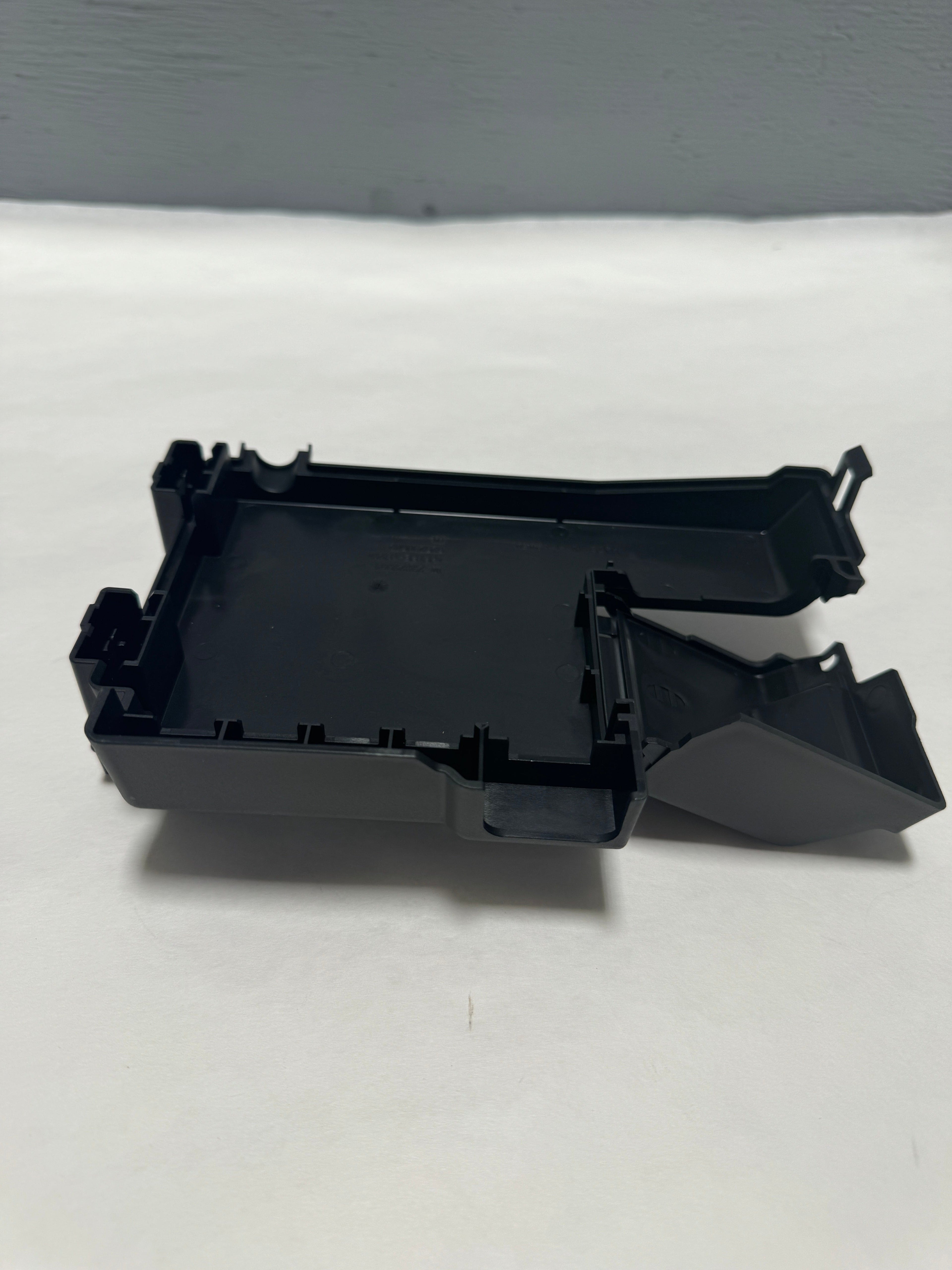 Lacrosse Regal CTS ATS Colorado Canyon Cruze Fuse Relay Junction Box Cover